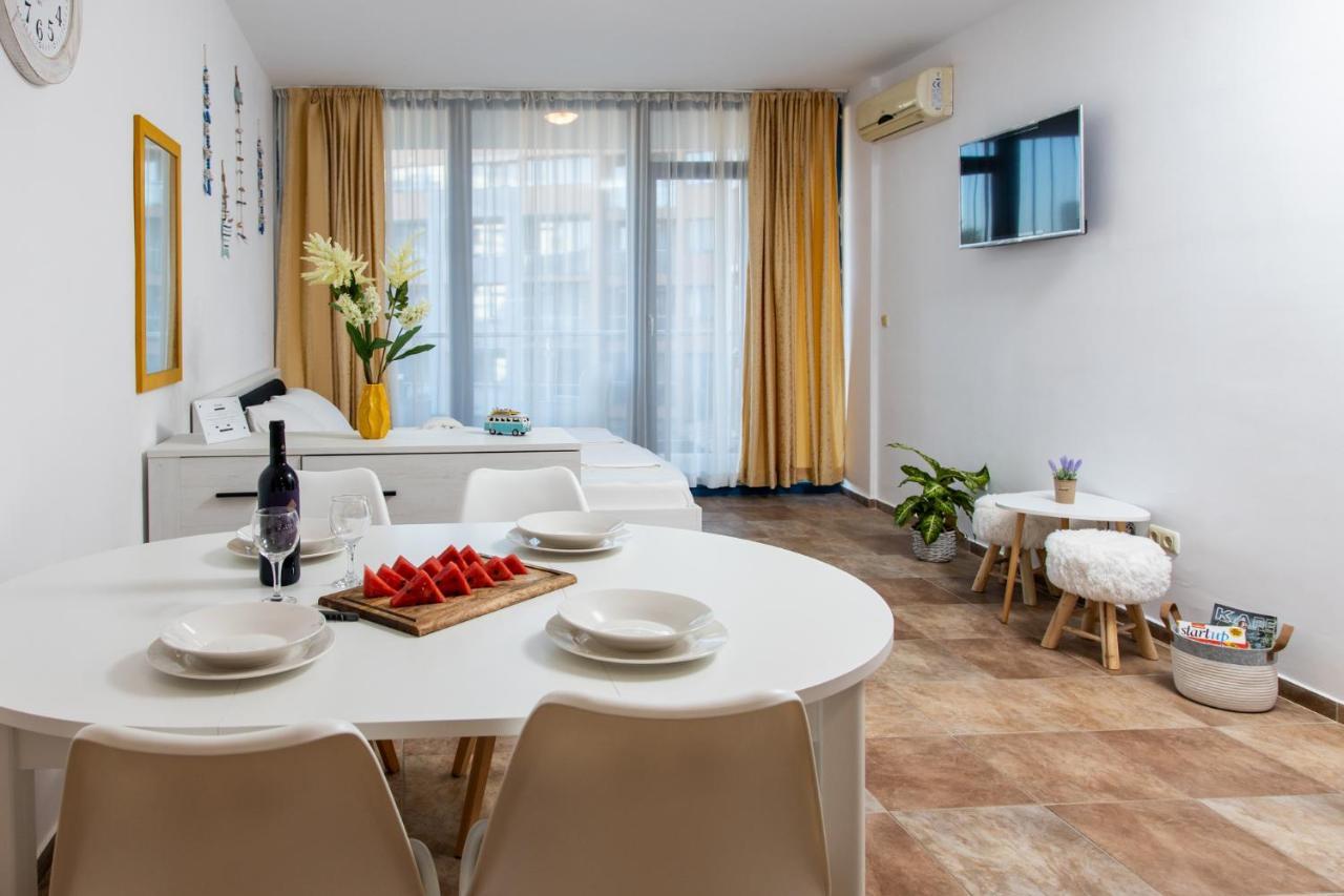Stylish Flat In The Top Centre Of Sunny Beach By Flаt Manаger Exteriör bild